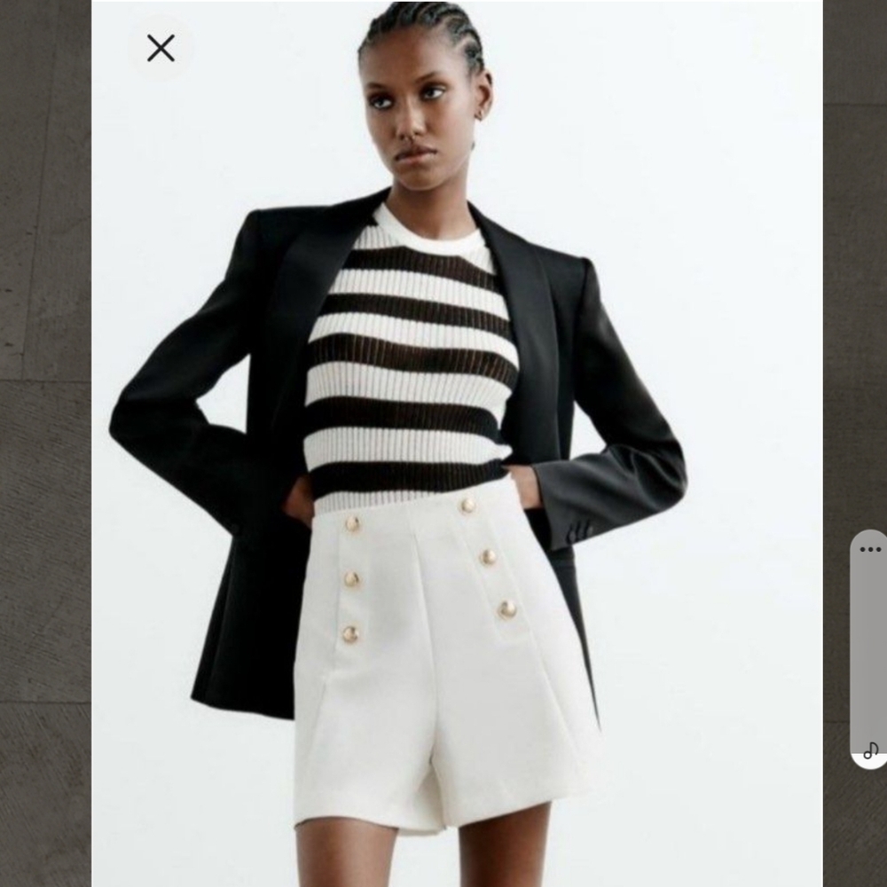 NWT Zara Off White Trouser Salior Shorts With Gold Buttons Womens Size M